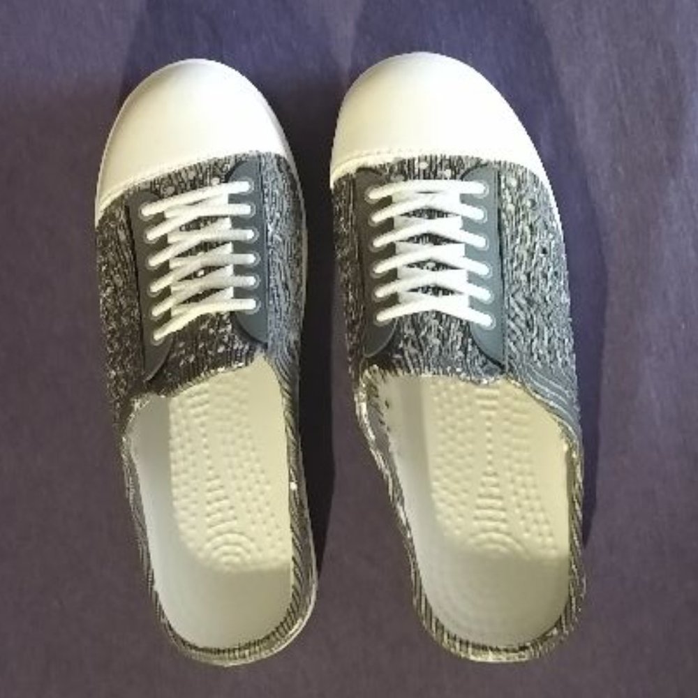 KaLUsen Black Wave Perforated Mule
